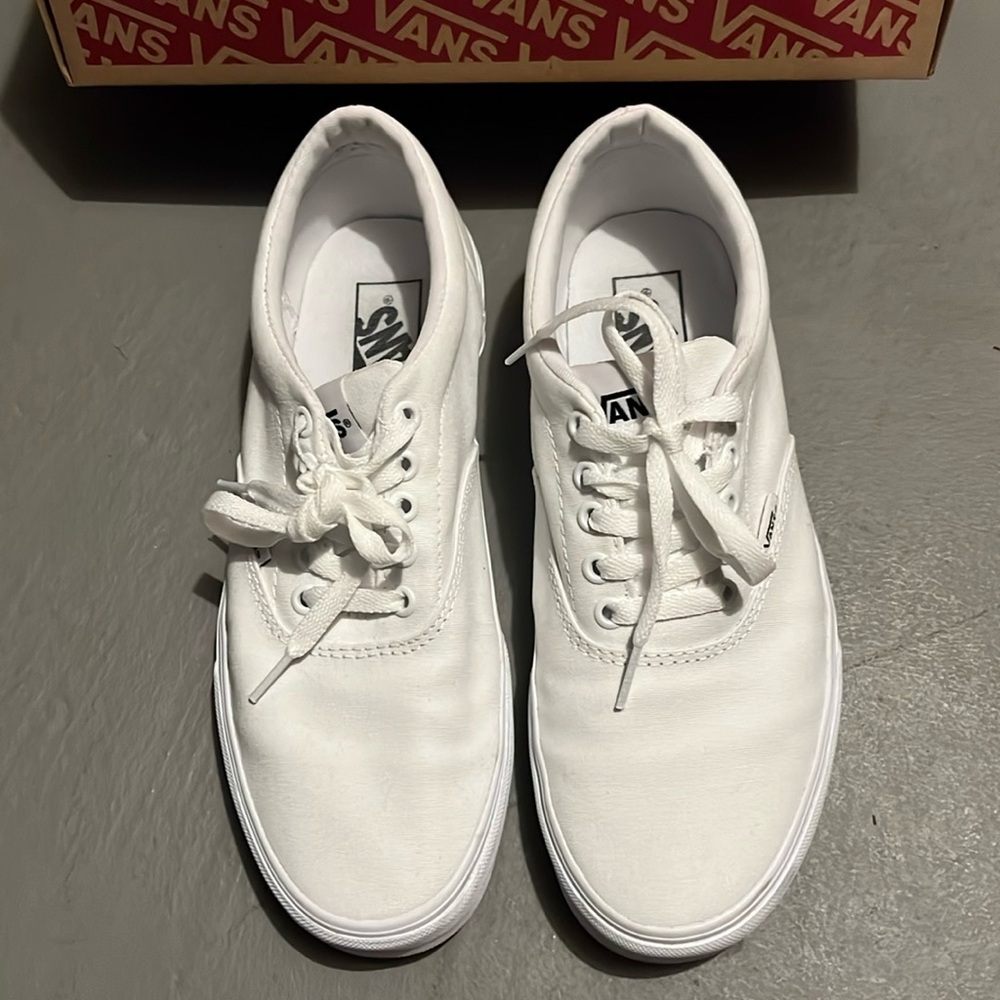 White Van Tennis Shoes (unisex) Size 8.0 in Men’s or 9.0 in Women’s